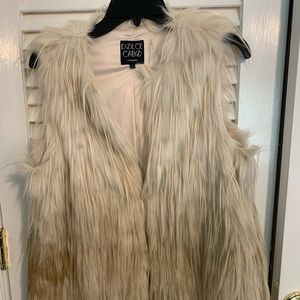 Dolce Cabo faux fur vest